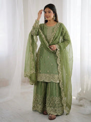 Zoya