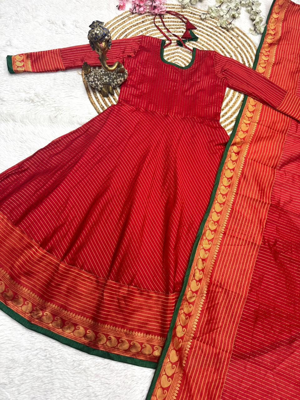 Savatcha Rasmlari Savitha – Shreetex Fashion