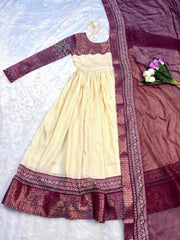 Dola silk- anarkali🥰🌸