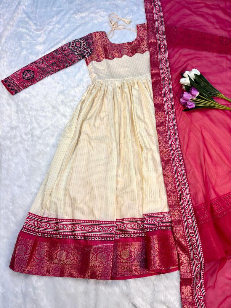 Dola silk- anarkali🥰🌸