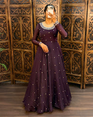 Venila gown